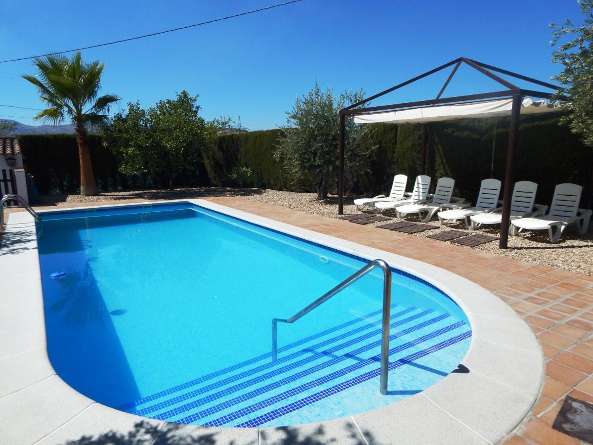 Villa Maria - Pista De Padel Y Piscina Baena Extérieur photo
