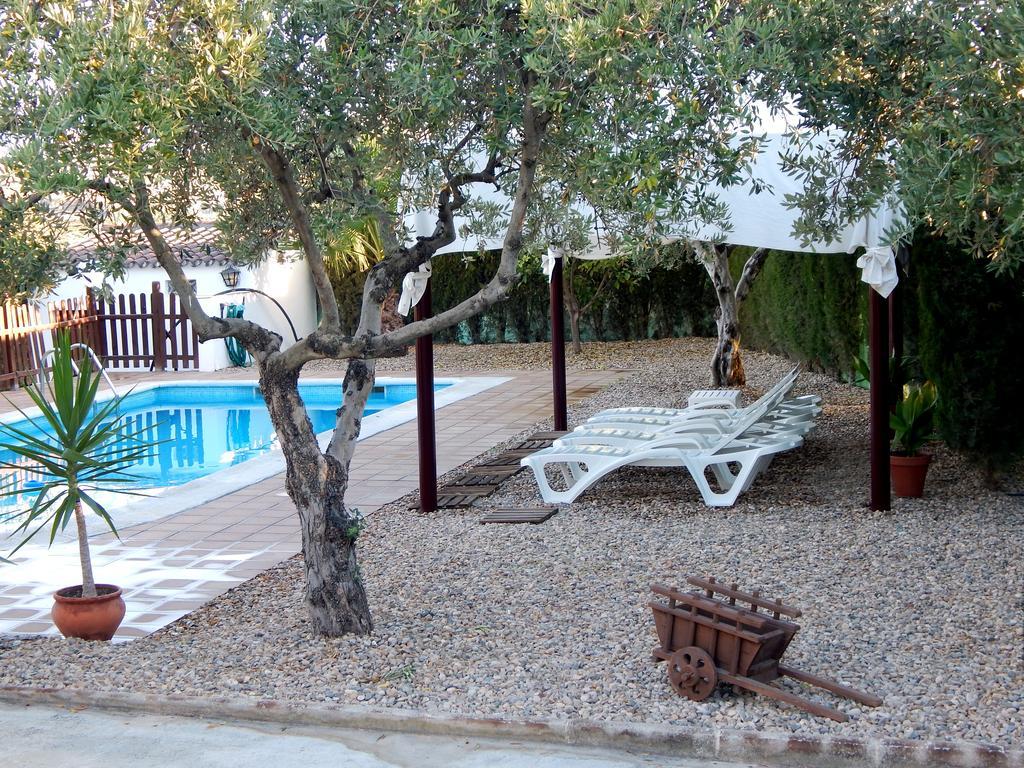 Villa Maria - Pista De Padel Y Piscina Baena Extérieur photo