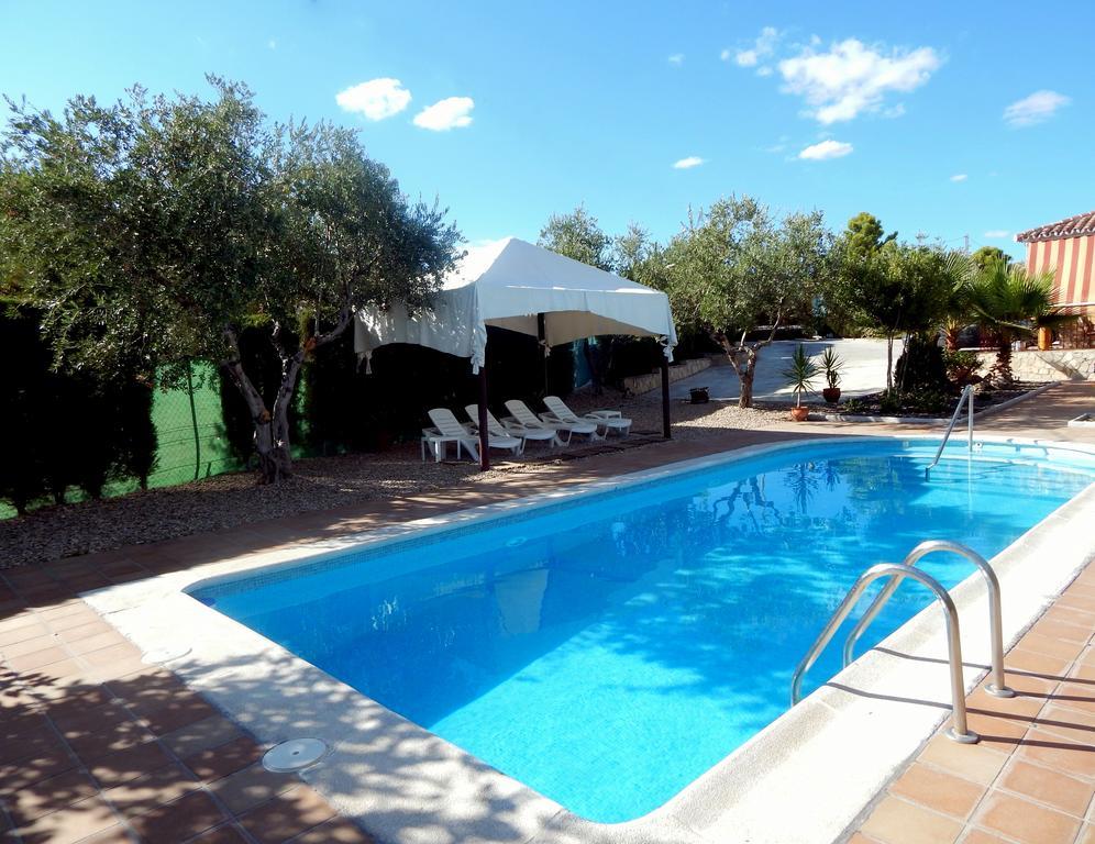 Villa Maria - Pista De Padel Y Piscina Baena Extérieur photo